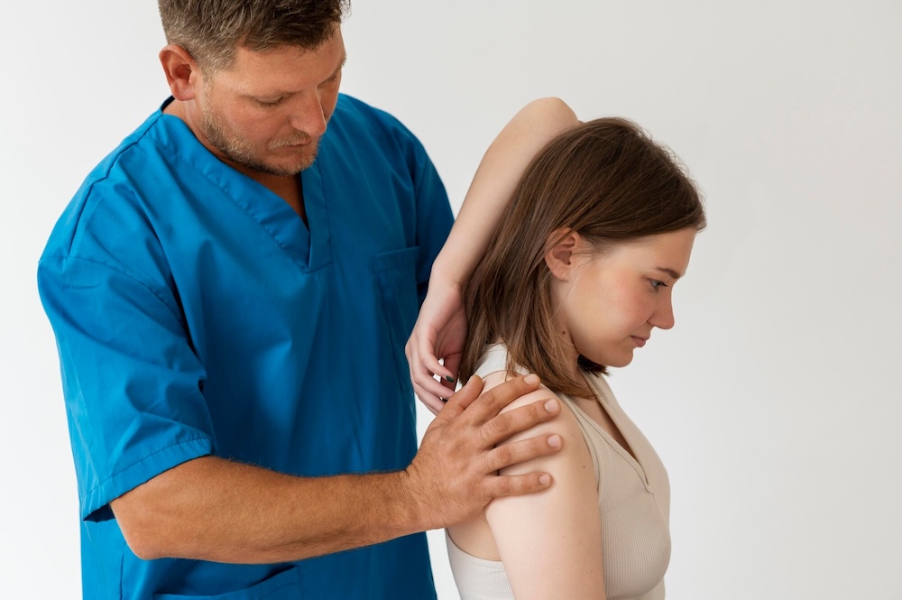 Why Choose SpinePro for Frozen Shoulder Treatment?